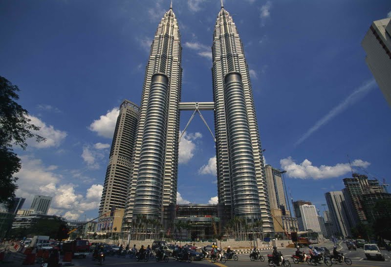 Archeoz: The Architecture of the Petronas Twin Towers